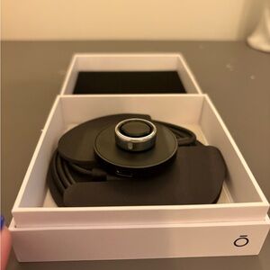 Generation 3 Horizon Oura Ring Size 7 (silver)